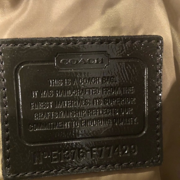 Coach Large Crossbody - Picture 3 of 8